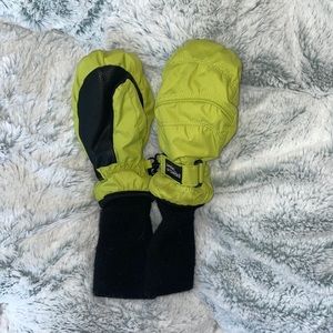 Snow Stoppers Mittens size M
